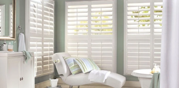 luxaflex-vinyl-shutter-4