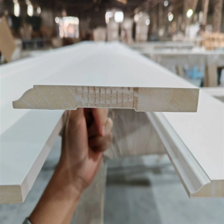 Papan Asas Acuan Trim Kayu FJ Bersalut Gesso Putih Untuk Lantai