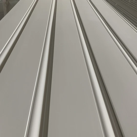 Skirtings Cetakan Kemasan Kayu Primed Putih